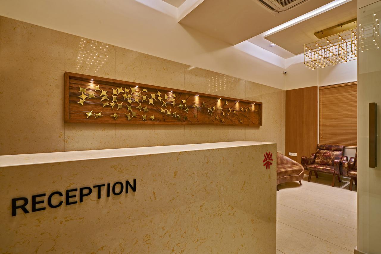 Hotel Atharv Top Rated Business Hotel In Kolhapur Buitenkant foto