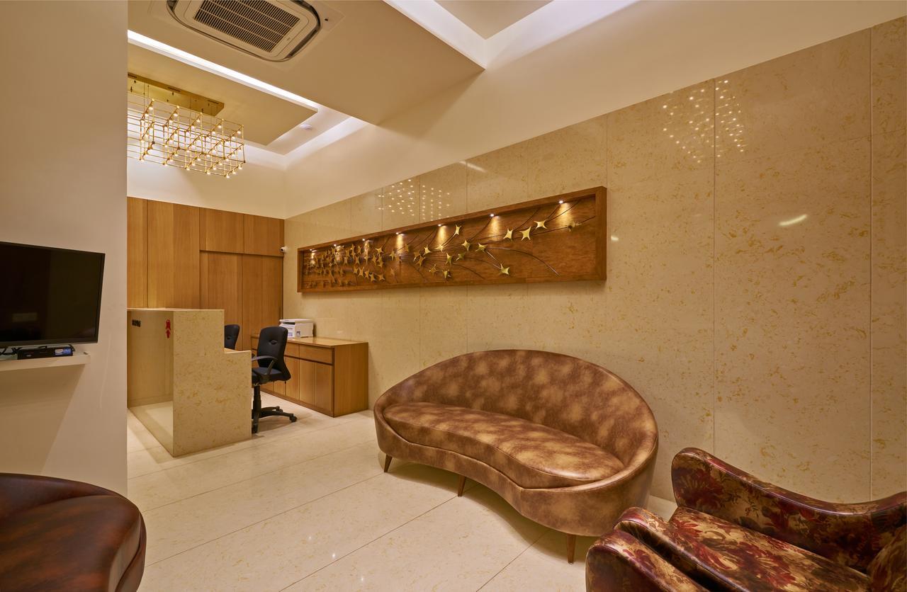 Hotel Atharv Top Rated Business Hotel In Kolhapur Buitenkant foto