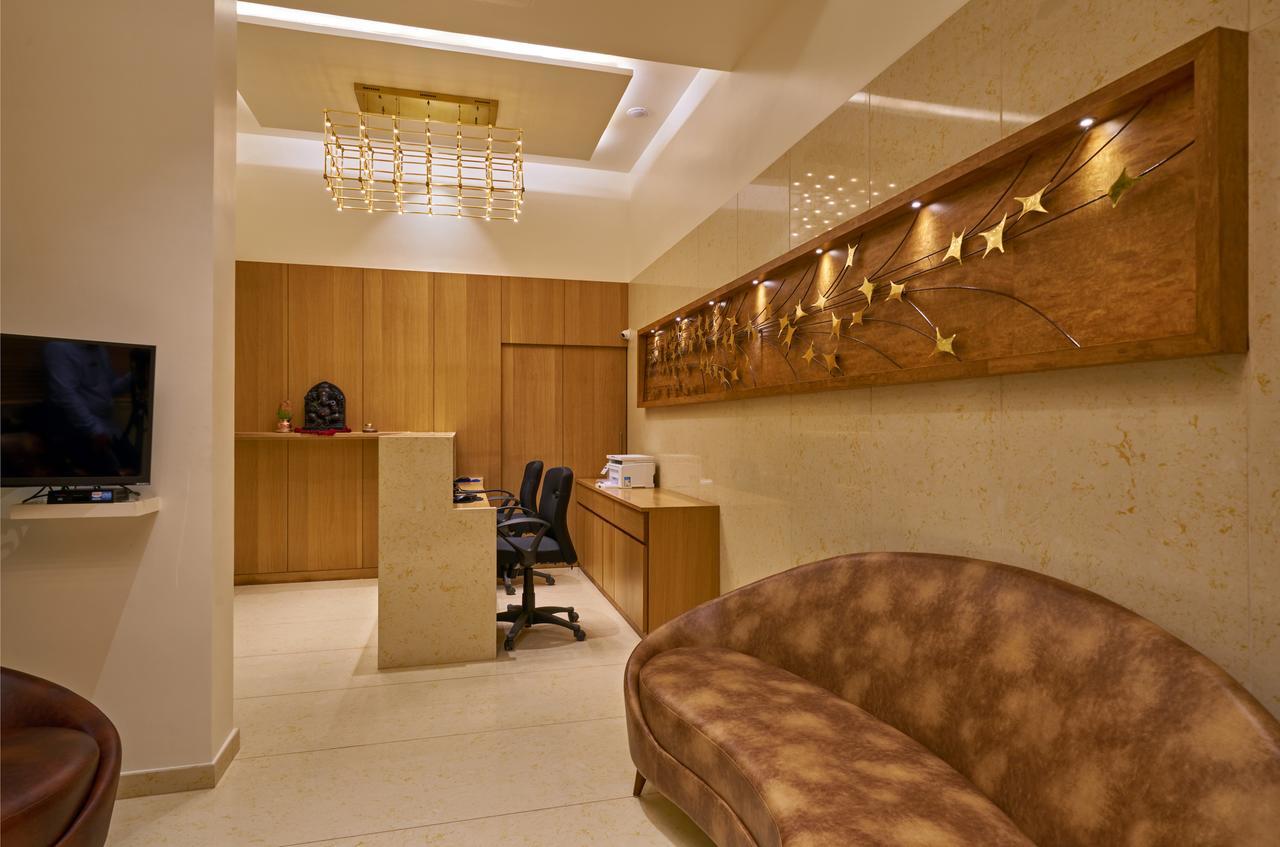 Hotel Atharv Top Rated Business Hotel In Kolhapur Buitenkant foto
