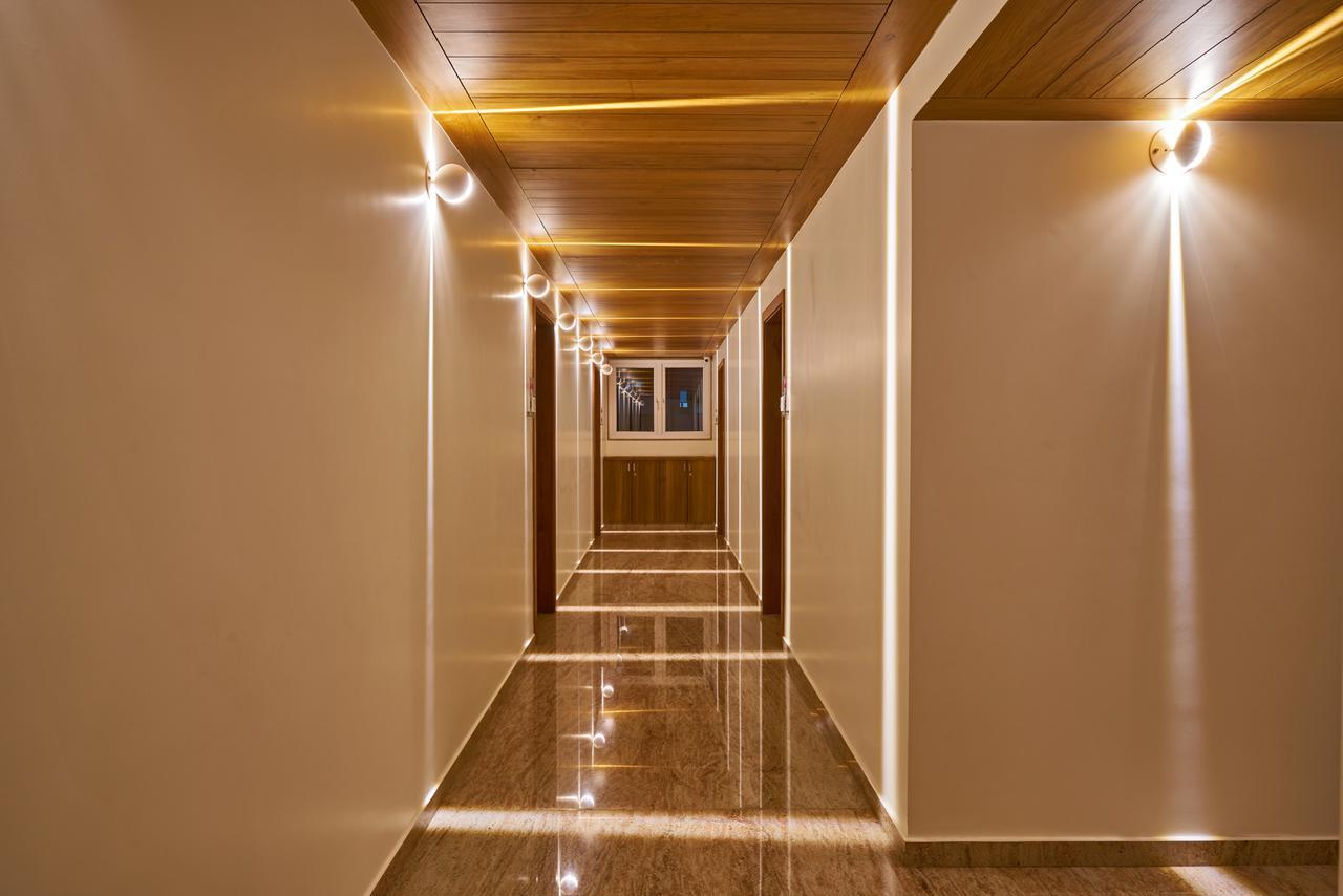 Hotel Atharv Top Rated Business Hotel In Kolhapur Buitenkant foto