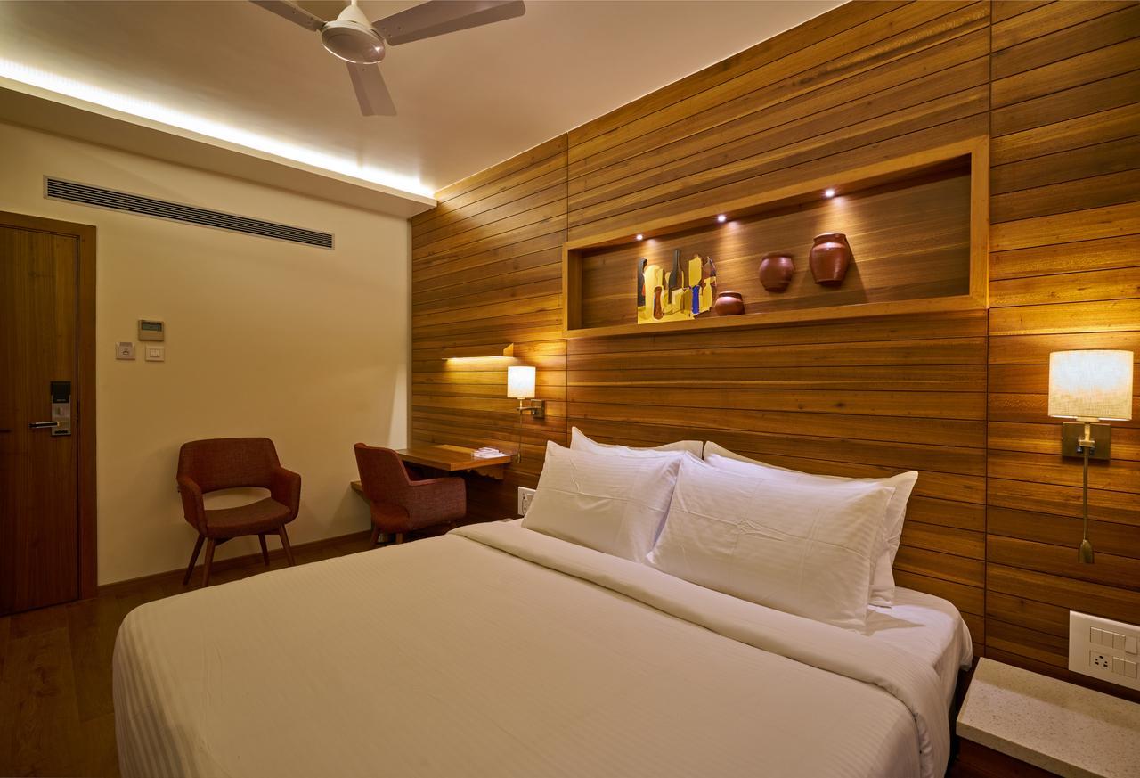 Hotel Atharv Top Rated Business Hotel In Kolhapur Buitenkant foto