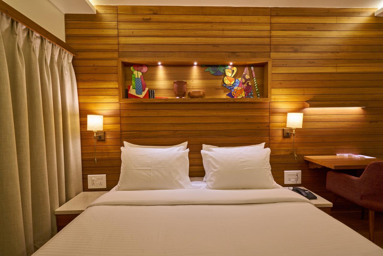 Hotel Atharv Top Rated Business Hotel In Kolhapur Buitenkant foto