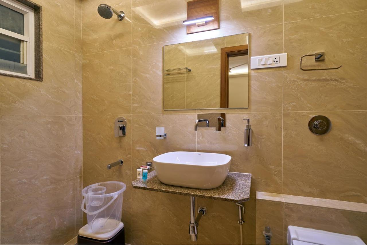 Hotel Atharv Top Rated Business Hotel In Kolhapur Buitenkant foto